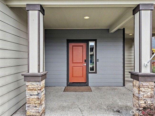 Building Photo - 348 Partlon St