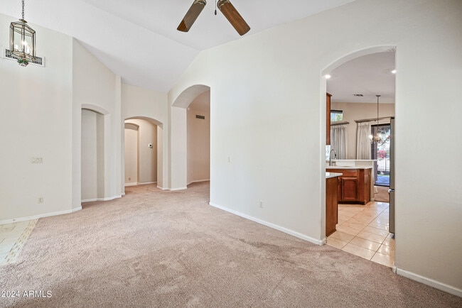 Building Photo - 4624 N Desert Stream Way