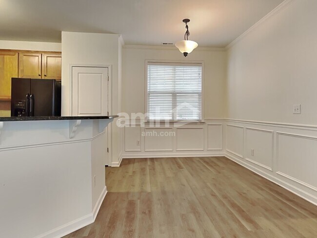 Building Photo - 8927 Cinder Ln