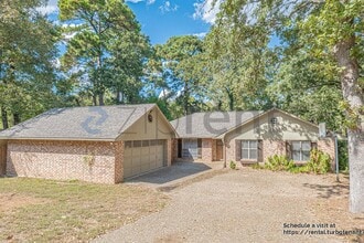 Building Photo - 10926 Mosswood Dr