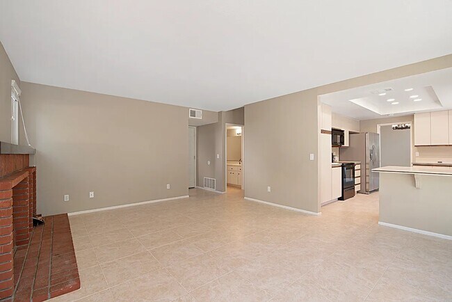 Building Photo - 16028 Sun Summit Point