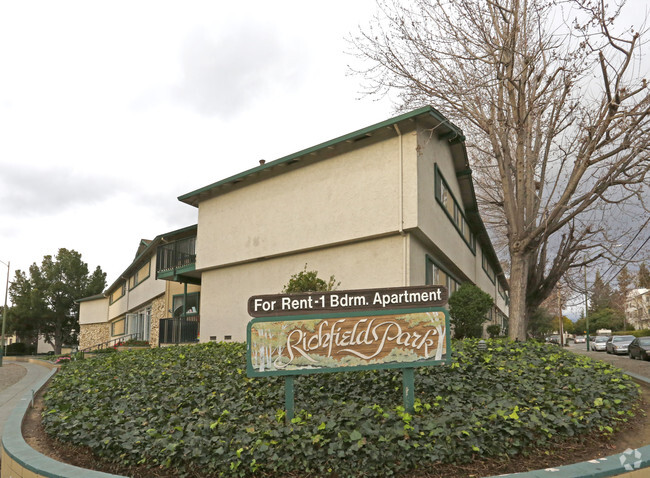 Building Photo - Richfield Park Apartment