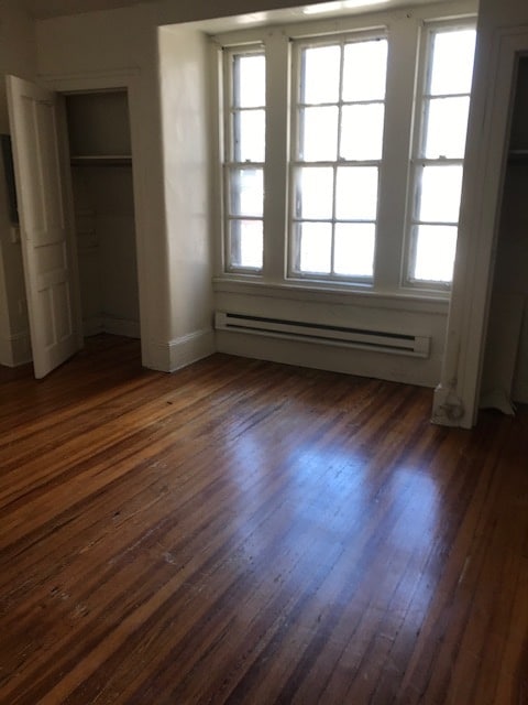 Building Photo - 2046 Locust St