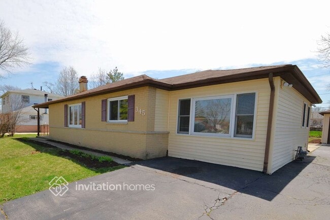 Building Photo - 345 Apache Ln