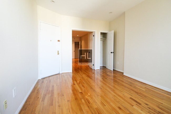 Foto del edificio - 724 Bergen St