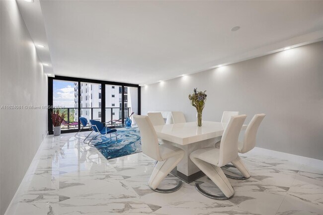 Foto del edificio - 2301 S Ocean Dr