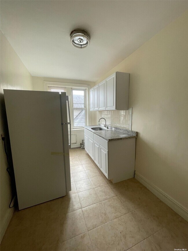 Foto del edificio - 87-32 114th St