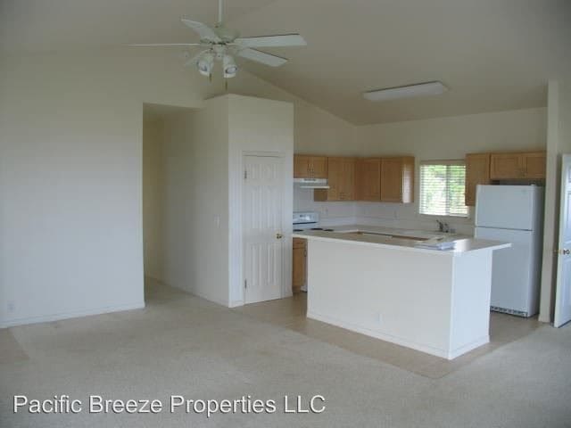 Building Photo - 73-4100-4100 Kulanui Pl