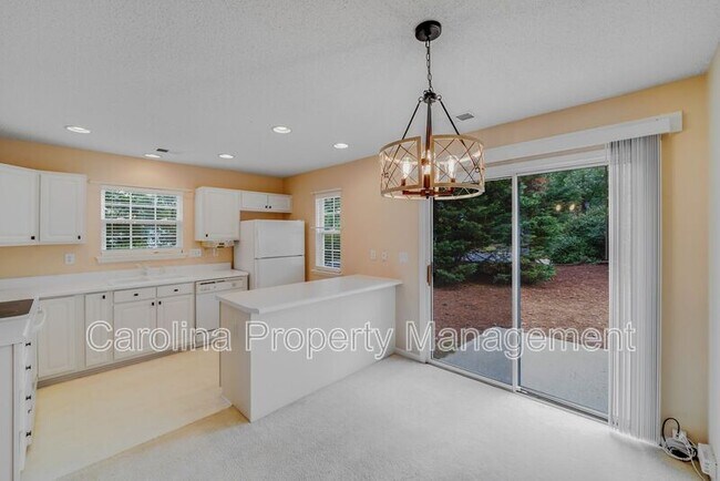 Foto del edificio - 15021 Deshler Ct