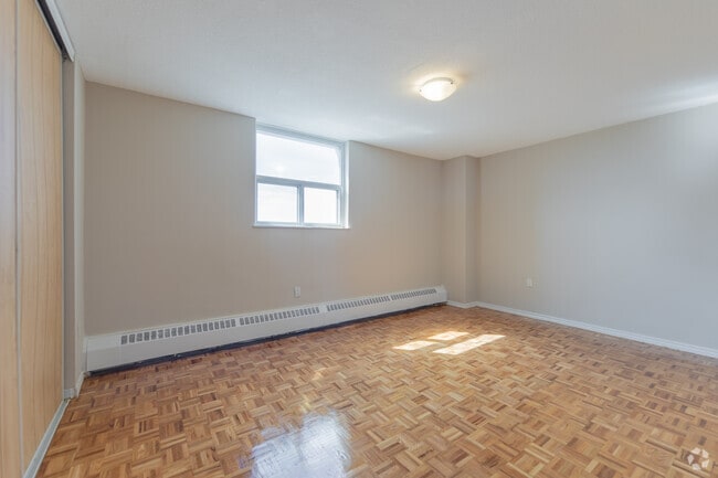 2BR, 1BA - 885SF - Bedroom - 165-195 Barrington Ave