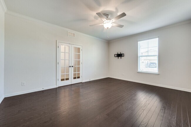 Foto del edificio - 2444 Rooster Ln