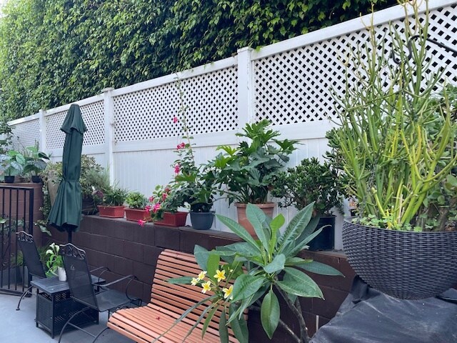 Foto del edificio - 2939 S Bronson Ave