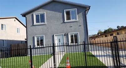 Building Photo - 220 W 112th St