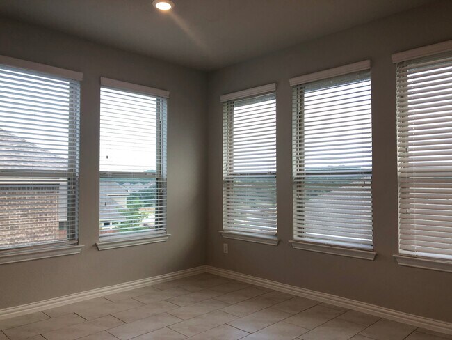 Building Photo - 4 Bedroom/3.5 Bath Johnson Ranch Subdivison