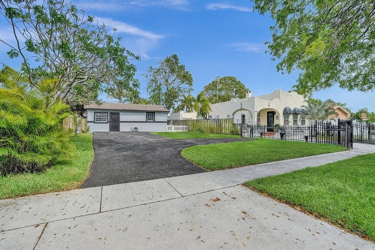 Foto principal - 5606 Garden Ave