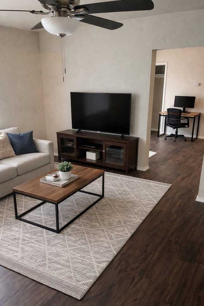 Foto del edificio - The Oaks Apartments