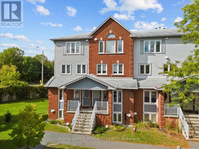 Building Photo - 184 Briston Private