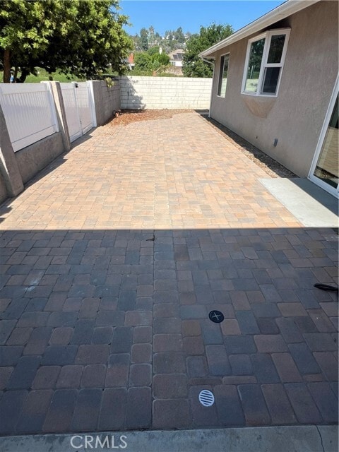 Foto del edificio - 1011 Hyde Park Dr