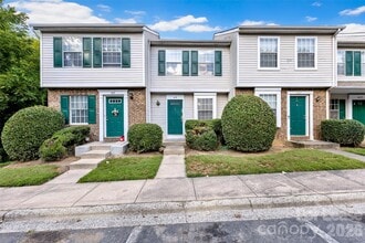 Building Photo - 619 Lex Dr