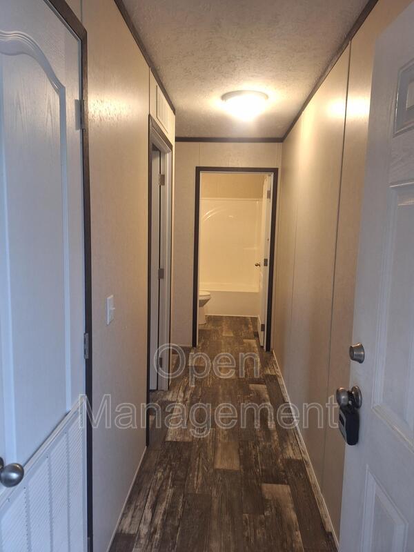 Foto del edificio - 301 Mantle Ave