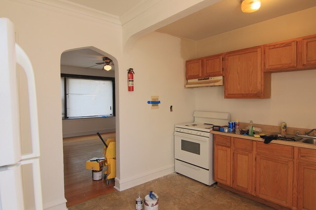 Building Photo - 7146 S Claremont Ave