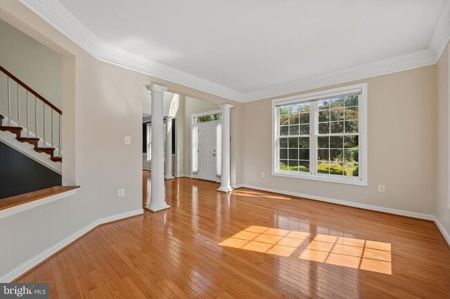 Building Photo - 306 Nova Ct