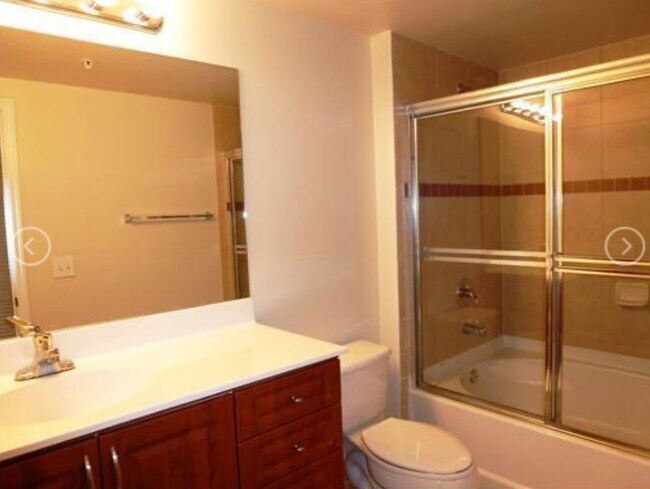 Foto del edificio - 6482 Emerald Dunes Dr