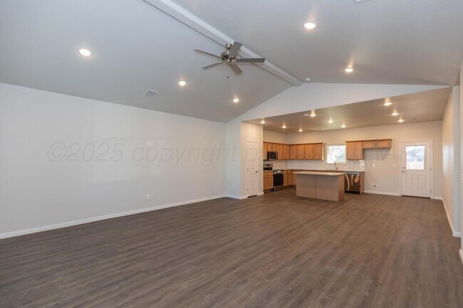 Foto del edificio - 7511 Beck Dr