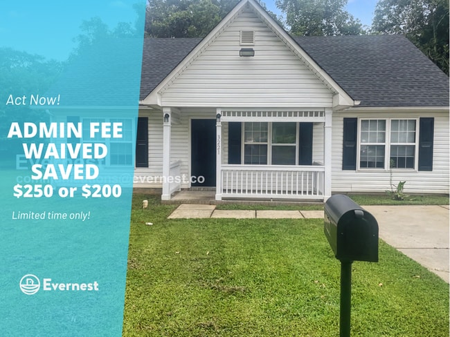 Building Photo - 3221 Lasalle St