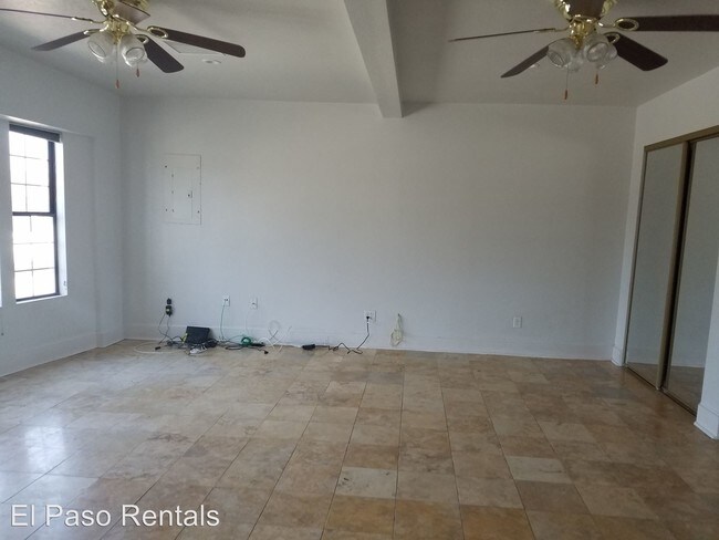 Building Photo - 7325 Desierto Luna St