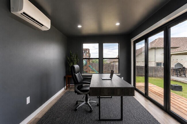 Building Photo - 212 Sierra Blanca Rd