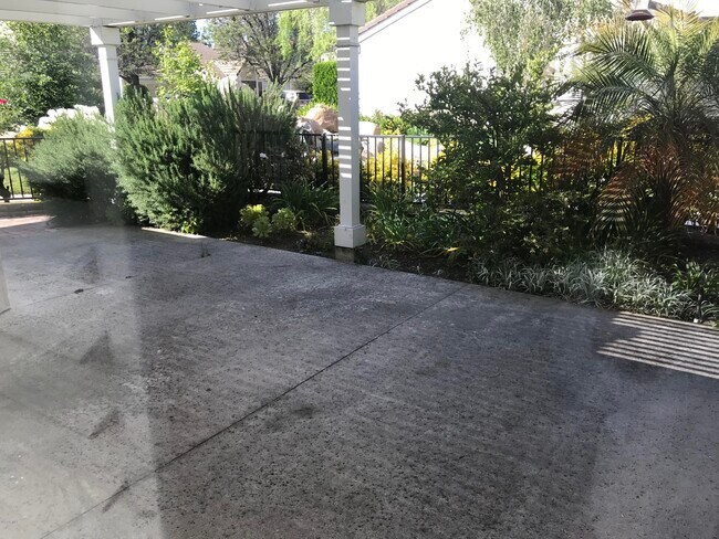 Foto del edificio - 2971 Shadow Brook Ln