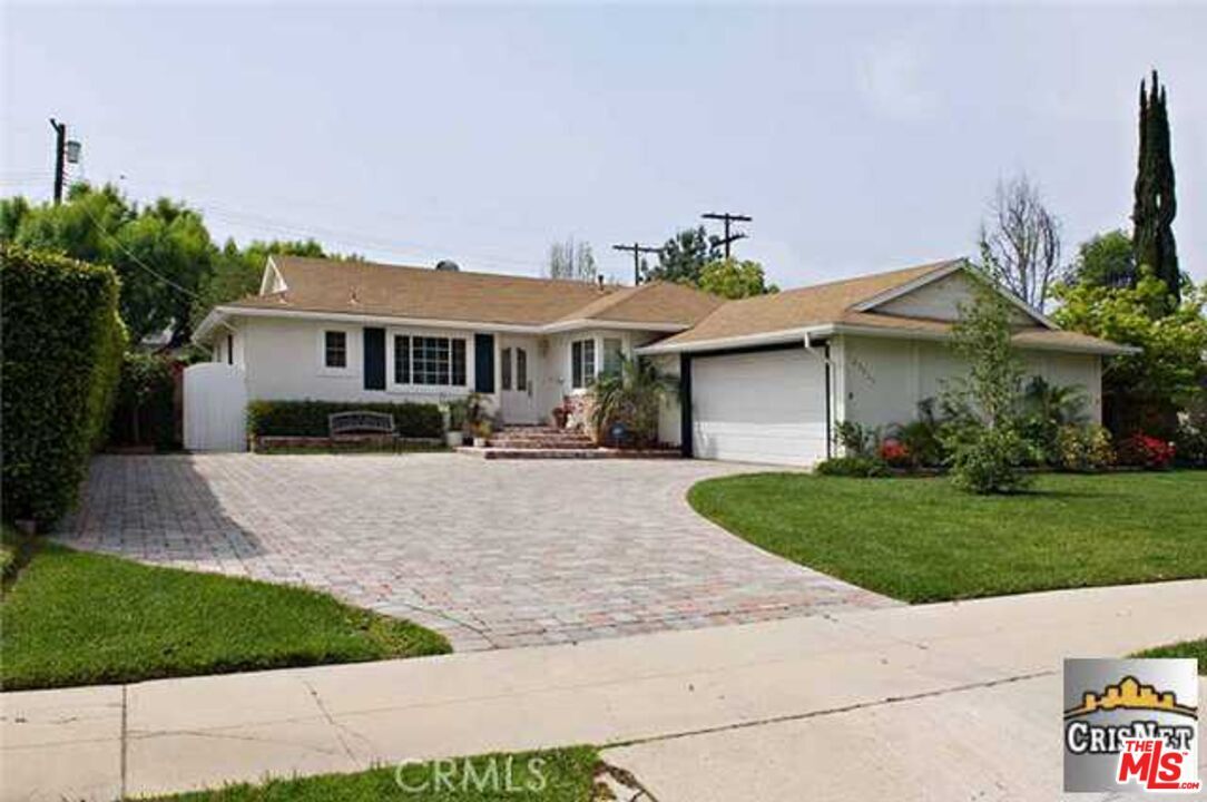 Primary Photo - 23020 Haynes St