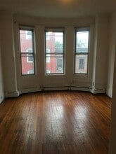 Building Photo - 217 10th St