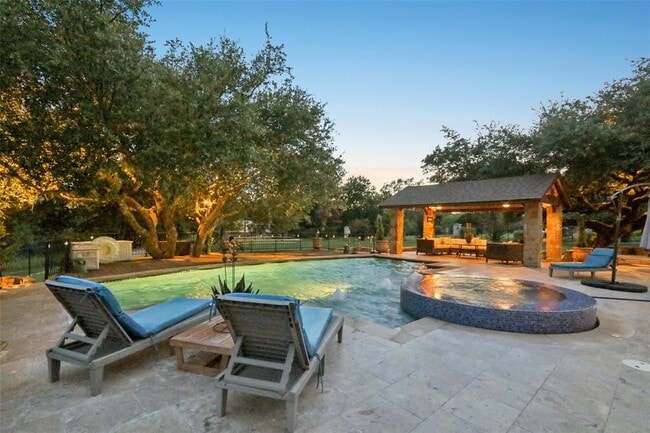 Building Photo - 122 Silverstone Dr