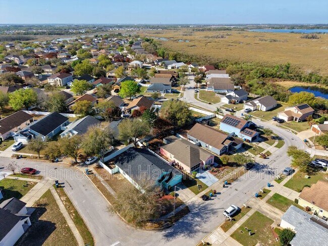 Building Photo - 990 Kenbar St