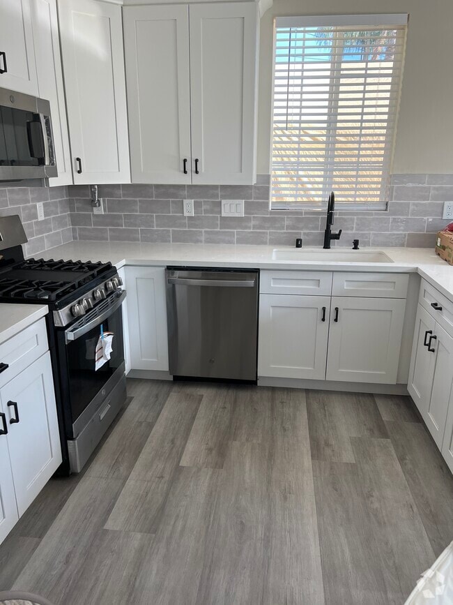 Apartments For Rent in Glendora, CA with High Ceilings 314 Rentals