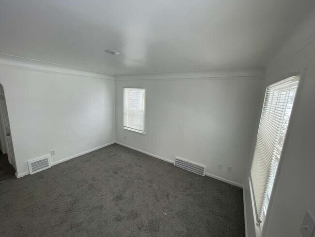 Foto del edificio - 9641 Evergreen Rd
