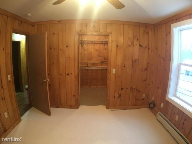 Foto del edificio - 4 br, 1 bath Apartment - 2120 Rt. 2