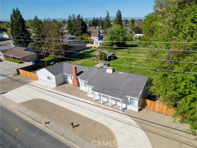 Building Photo - 1321 N Carpenter Rd