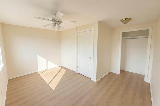 Foto del edificio - 5311 Wickliff St