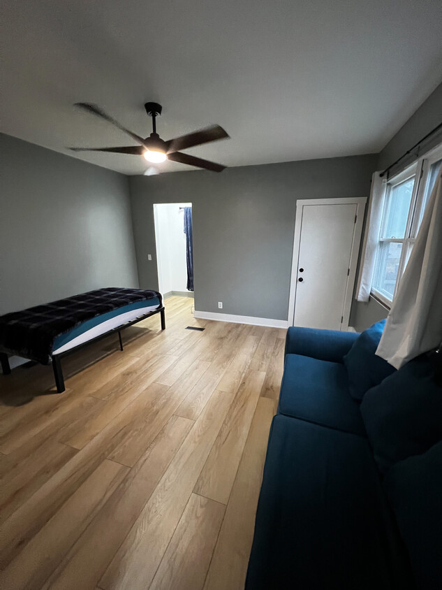 Living Area - 422 Locust St