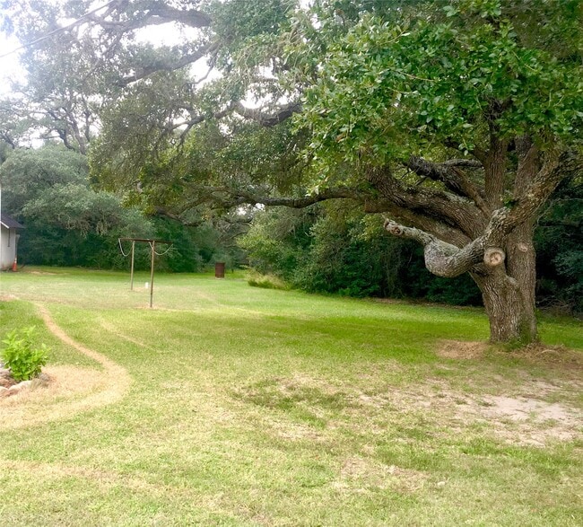 Foto del edificio - 4700 FM 2502 Rd