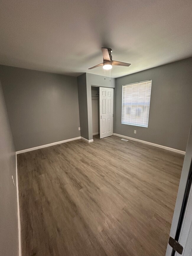 Building Photo - 10524 Castle Dr