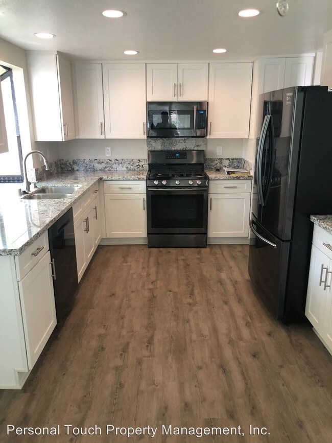 Building Photo - 2 br, 2 bath House - 858 Tucson Ct.