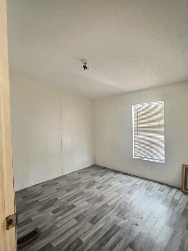 Building Photo - 16494 FM 1774