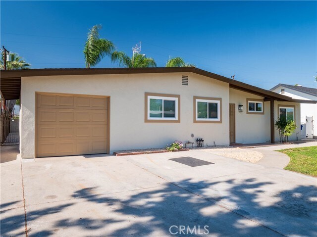 Primary Photo - 17223 E Laxford Rd