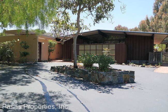 Foto del edificio - 2 br, 2 bath House - 3711 Dudley St