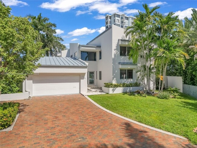 Foto del edificio - 2089 NE 121st Rd