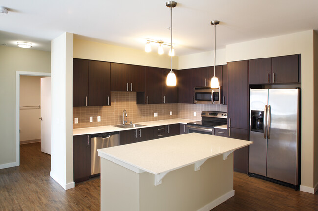 Kitchen - Avalon Alderwood